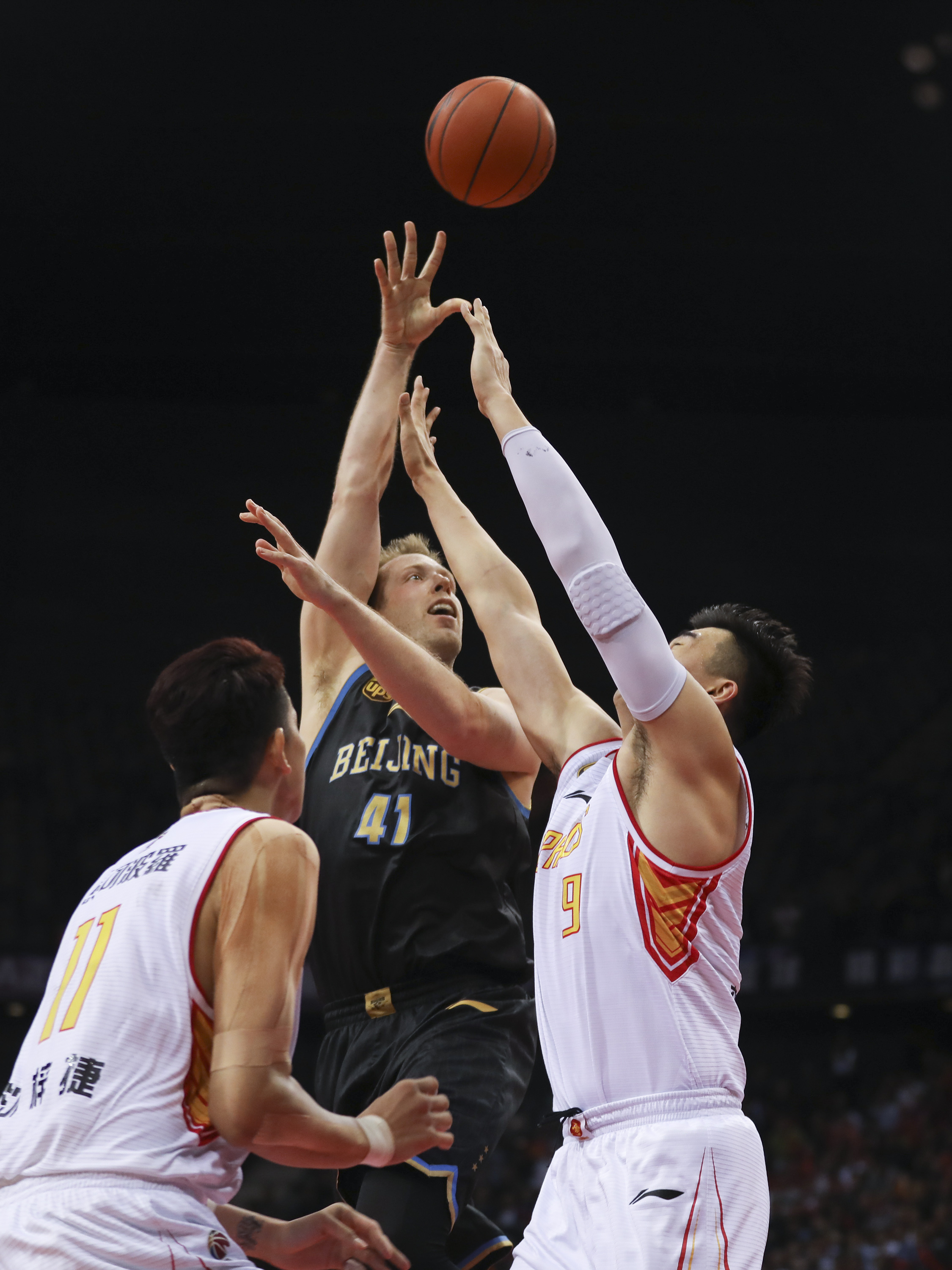 这一决定更 这一决定更